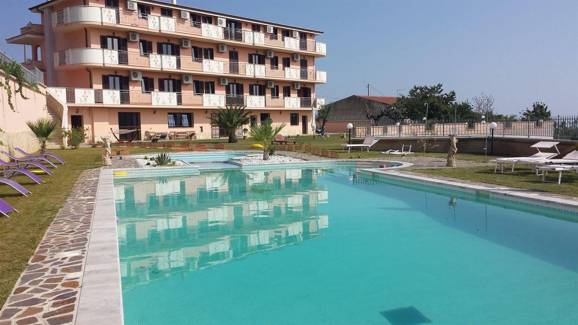 Chimento Resort Corigliano Calabro Exterior foto